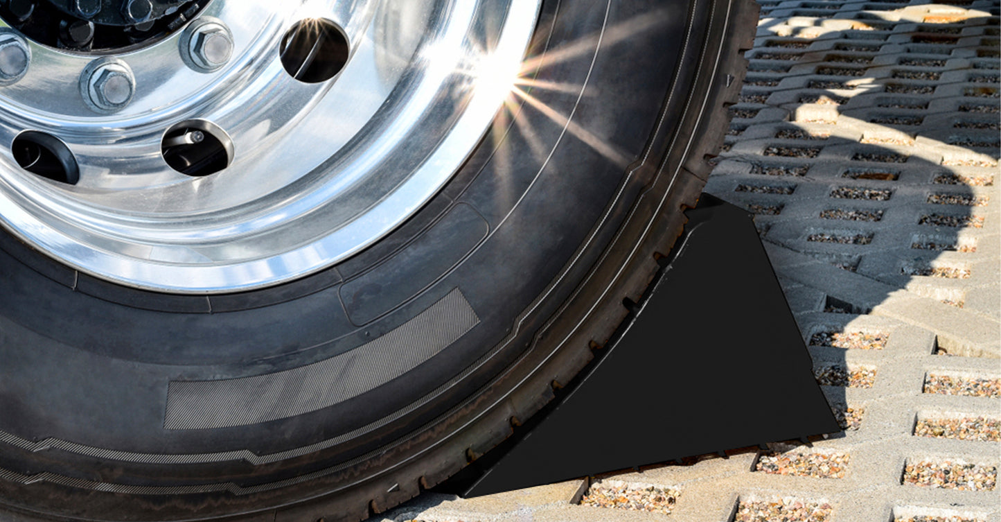 BluBird Rubber Wheel Chock with Eye Bolt, 9.5x7.25x5.5 inch